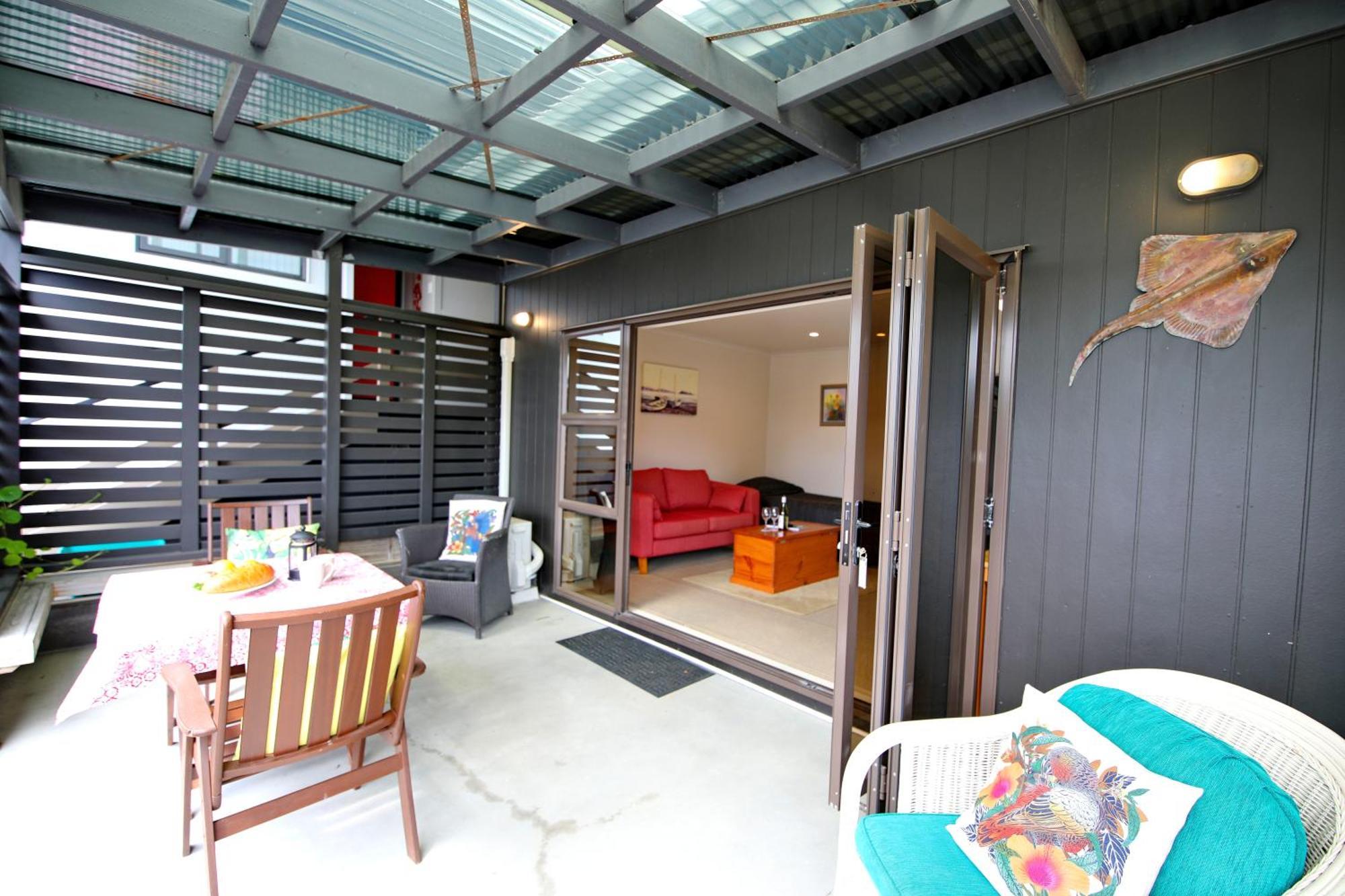 Blue Marlin Apartments Whitianga Exterior foto